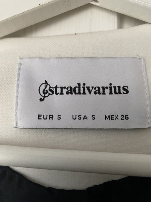 Płaszcz/narzutka be guzikow Stradivarius