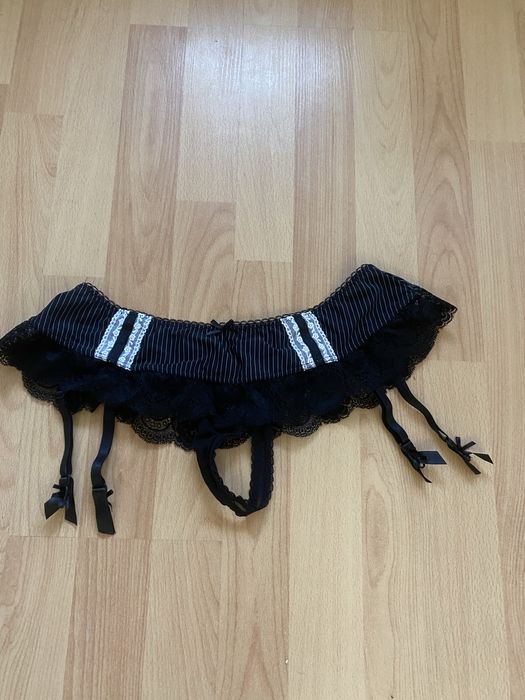 Трусики з застібками для панчіх