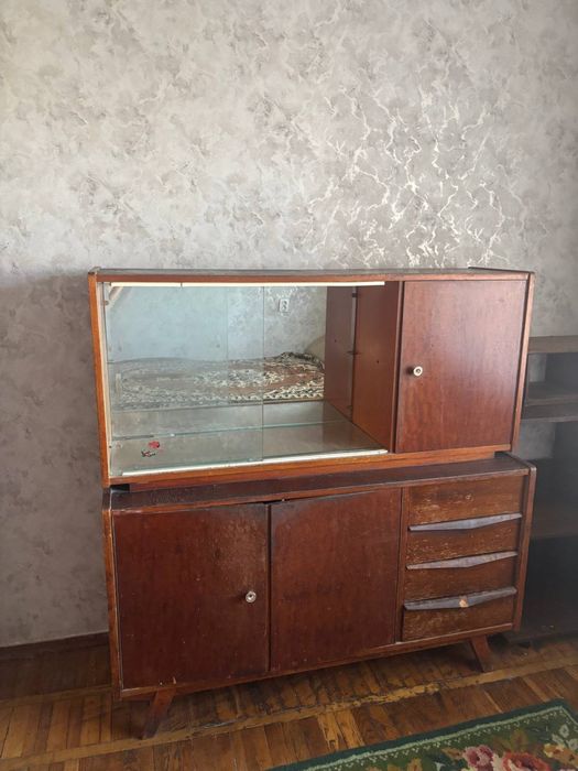 тумба, сервант безкоштовно