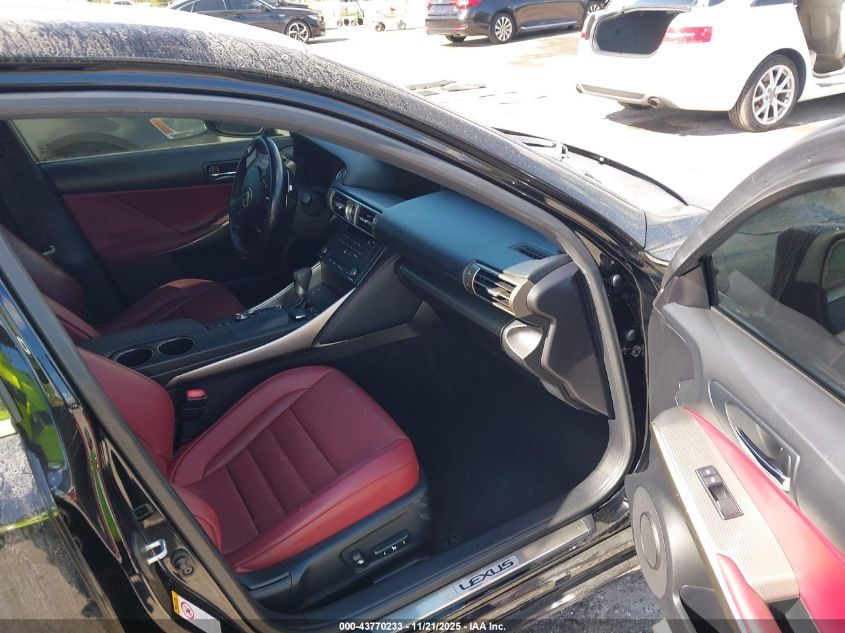 lexus is 300h czesci