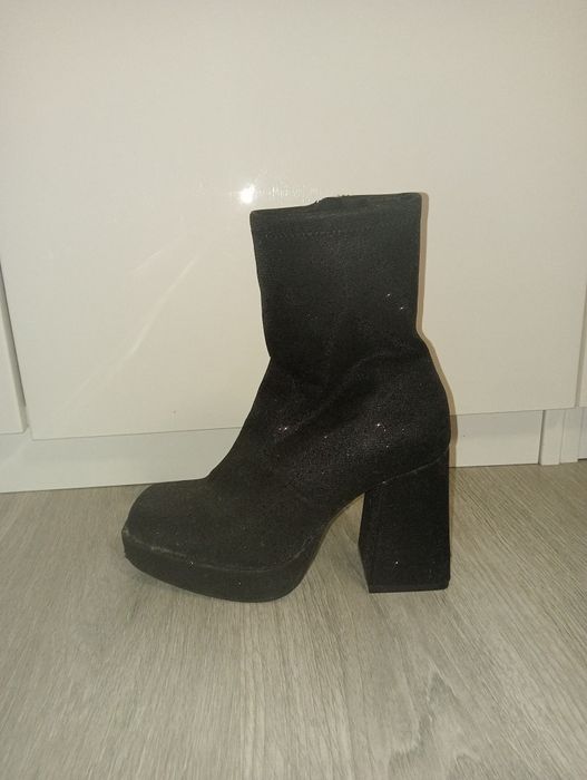 Sapato de salto alto