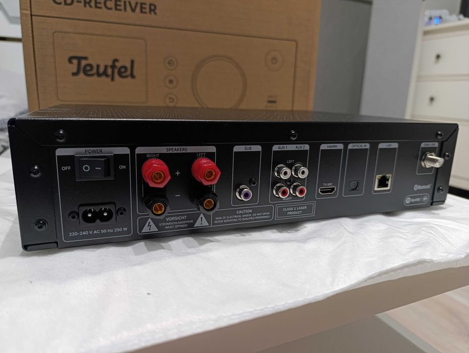 Amplituner stereo KOMBO 62 Odtwrzacz CD.