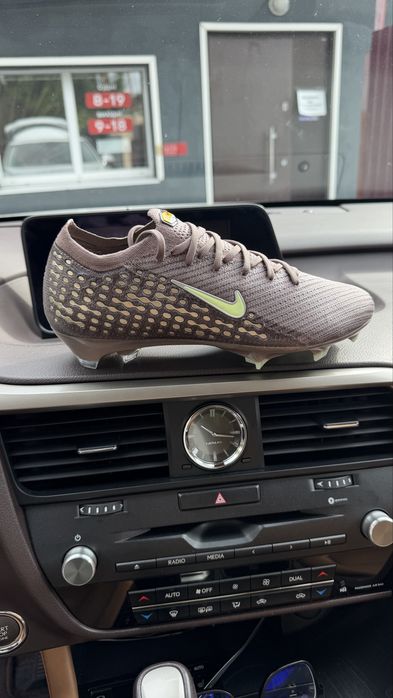 Продам бутси nike mercurial vapor