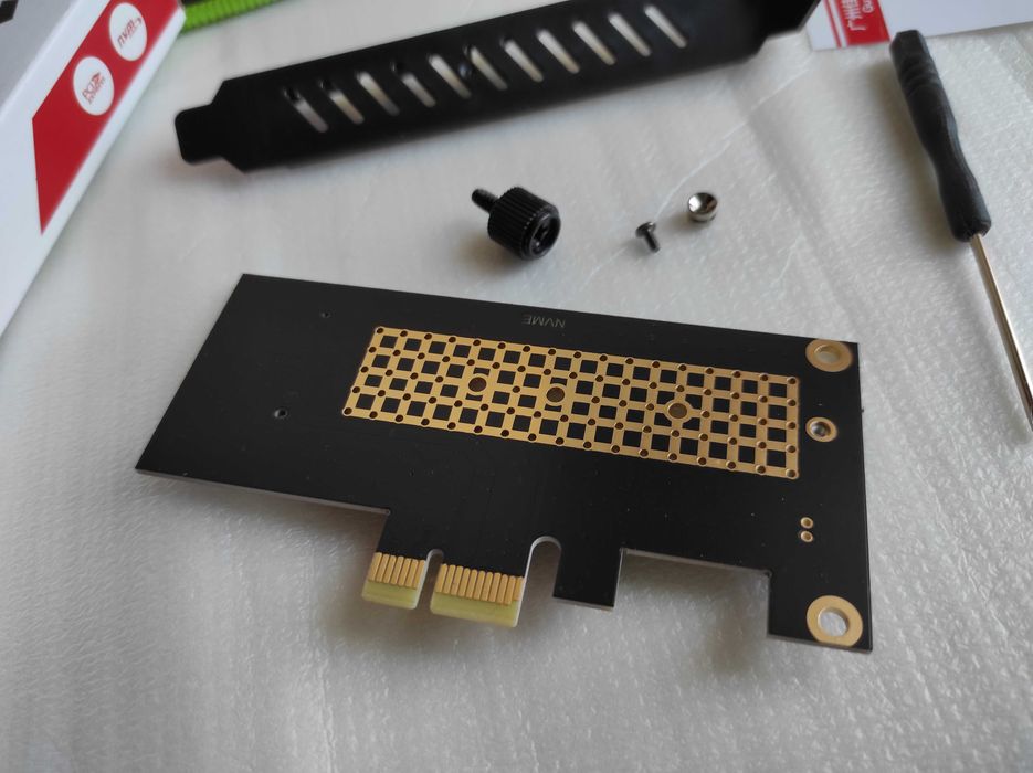 очень качественный брендовый адаптер JEYI M.2 NVMe to PCI-E x1 (PCI-E 4.0 / 3.0)