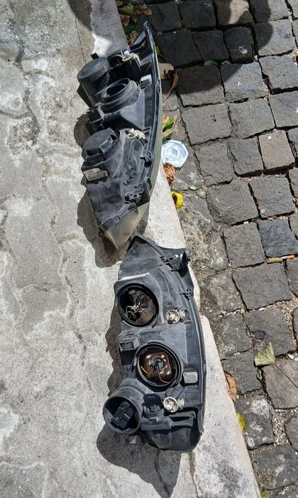 Farol de Opel Corsa C