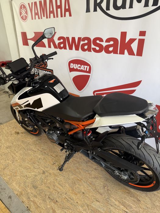 KTM Duke 125, kat. B