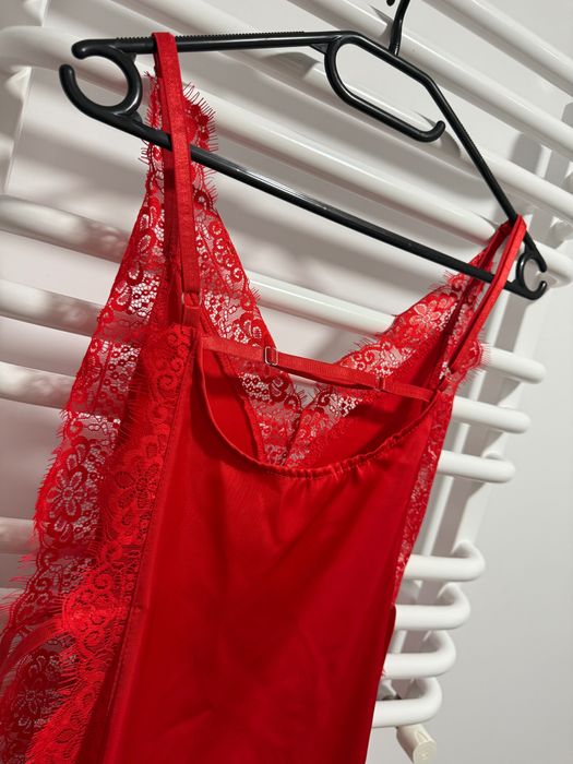 Червона сукня яку можна носити і вдома хs-s