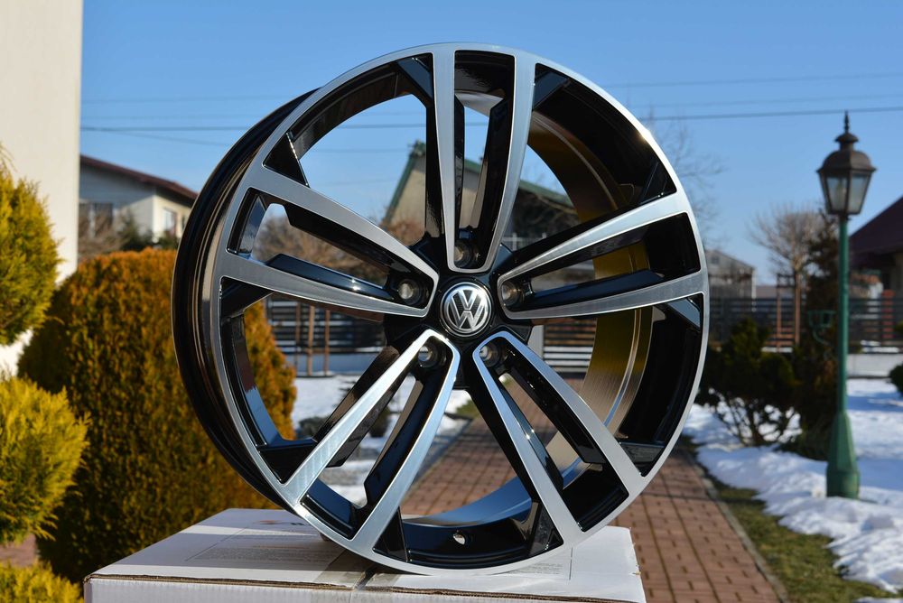 Felgi 19" 8J ET45 Volkswagen Golf Passat CC T-Rock ID Nowe #512