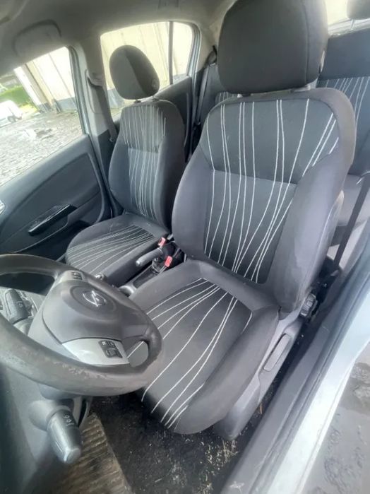 Bancos Frontais e Traseiros Opel Corsa D 2009