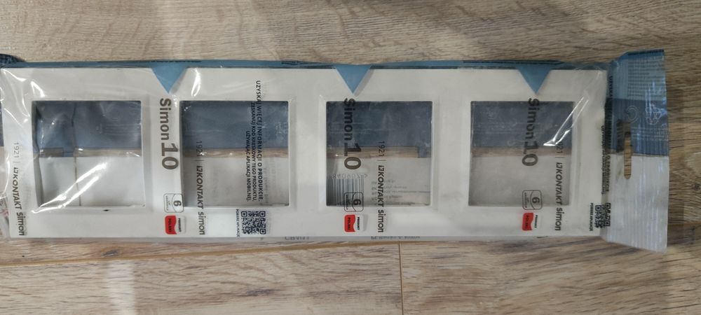 Ramka marki Simon 10