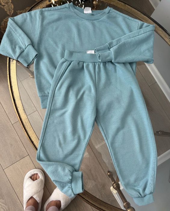 Костюм Zara блакитний та сірий