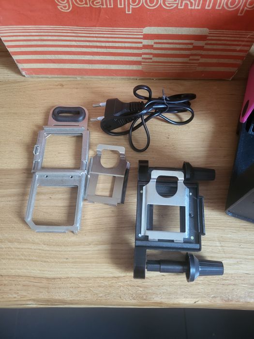 Rzutnik do slajdow Sputnik 2