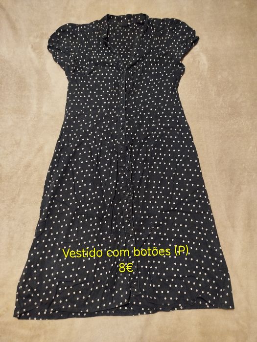 Roupas femininas em bom estado