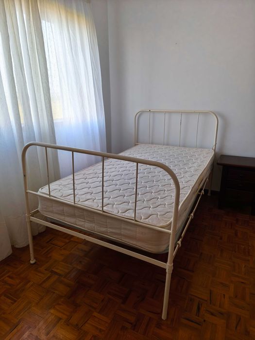 Cama solteiro + colchão