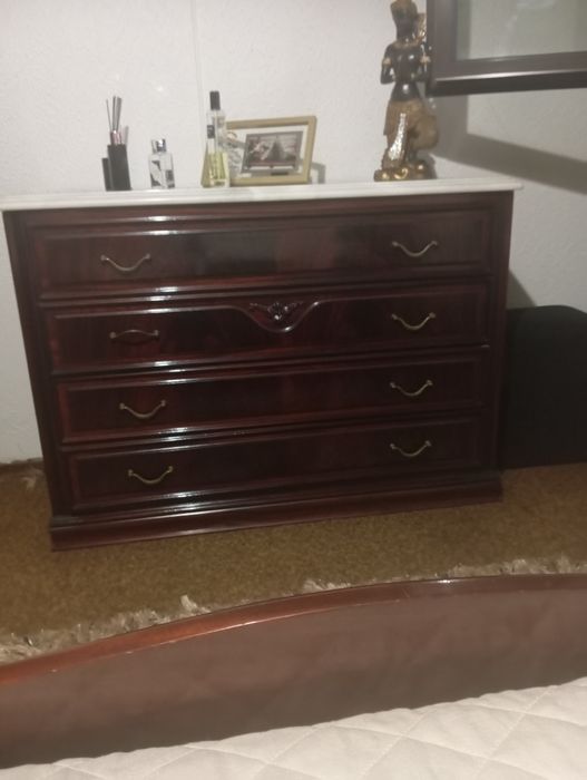 Mobília de quarto completo ... Guimarães...300 euros..912480626