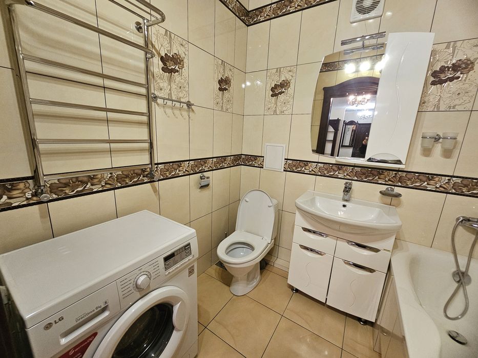 Продам квартиру Поділля Бортняка