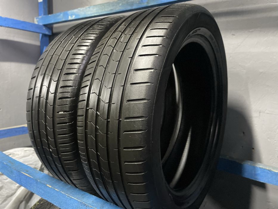 Продам пару літніх шин Vredestein 235/50 R19