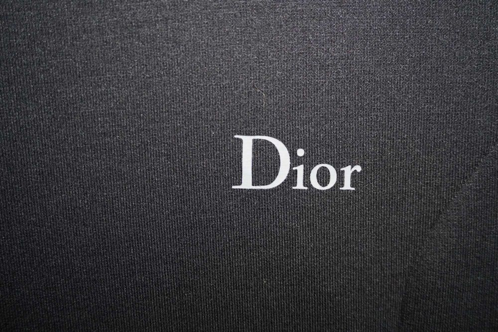 Жіноча блузка від Dior uniforms