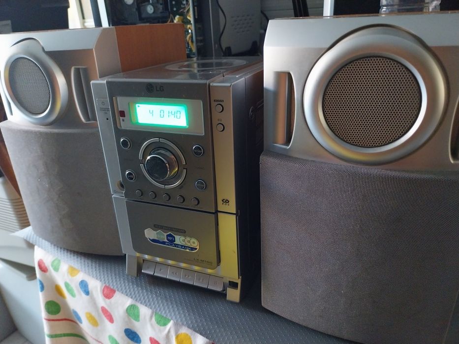 Aparelho de som mp3 LG  completo impecavel