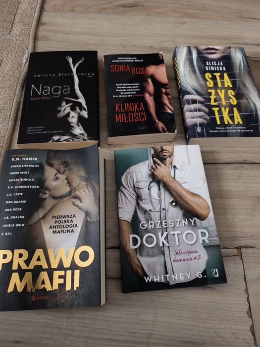 Zestaw ksiazek w stanie bdb