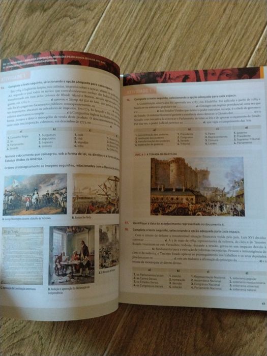 Livro de História 11°ano