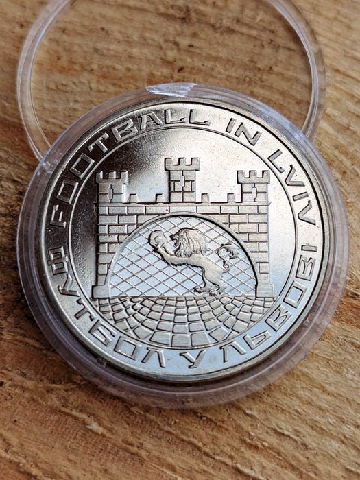 Колекційні медалі Львівського заводу Топаз