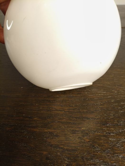Stary klosz okrągły z mlecznego szkła PRL ¹¹⁷