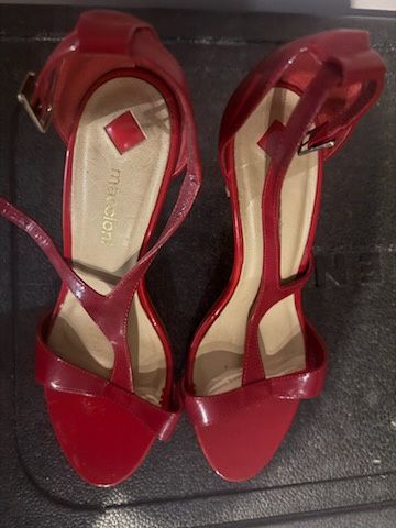 Sandały szpilki rozm.39