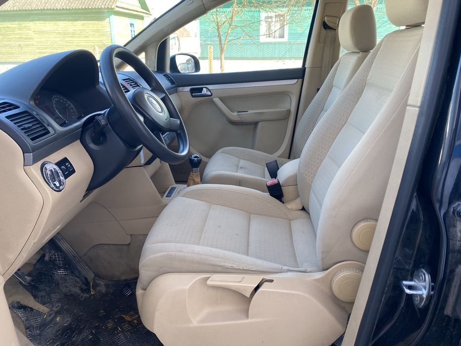 Volkswagen Touran 1.9 tdi 2004 рік Нерозмитнений