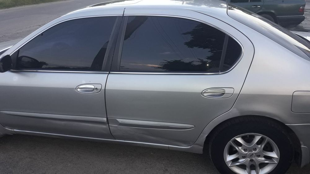 Двері до Нісан Максима А33