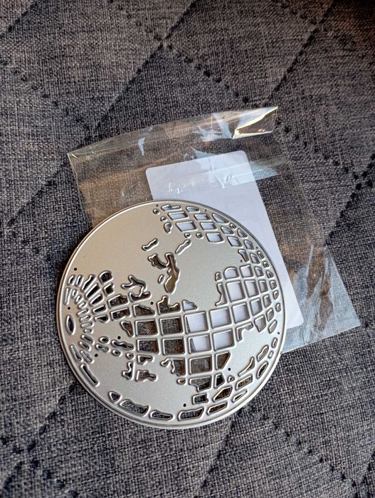 Wykrojnik metalowy do maszyny wycinająco-wytłaczającej