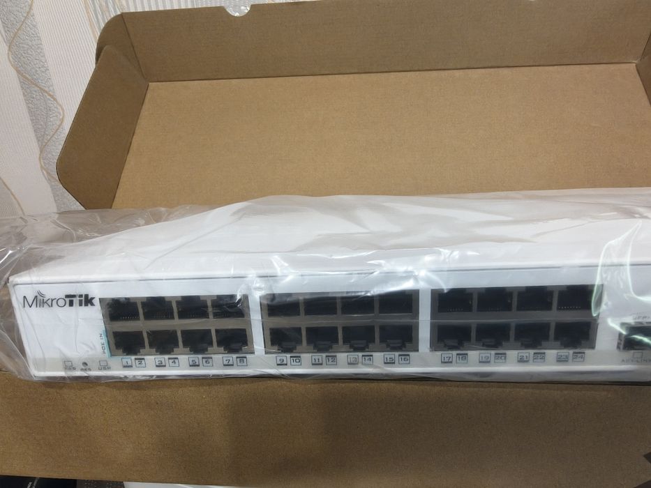 MikroTik CSS326-24G-2S+RM Cloud Smart Switch, керований мережевий комутатор для монтажу в 19" стійку
