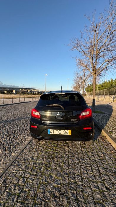 Mitsubishi preto Space Star caixa automatica connect edition