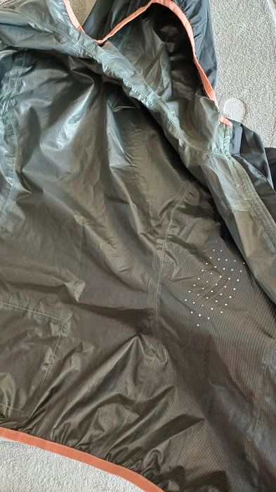 Дождевик-ветровка на девочку