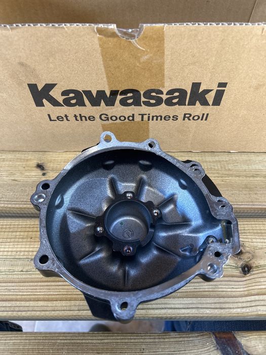 Tampa alternador/gerador ZX-10R (2026)