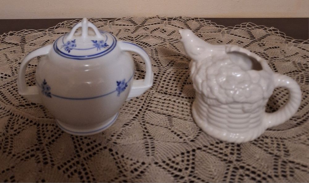 Vários artigos antigos. Desde 7€.