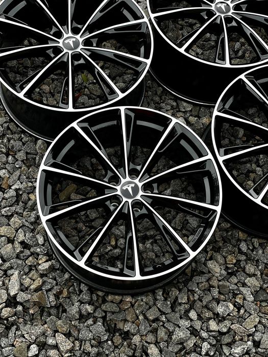 Диски R20 5.114.3 ET35 Тесла Y Тесла 3 Тойота Мазда Лексус Інфініті