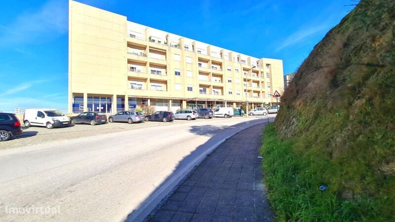 Apartamento T4 / Marco de Canaveses, Marco