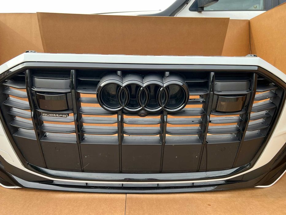 AUDI Q7 SQ7 4M0 Бампер передній S-Line 2020-2024
