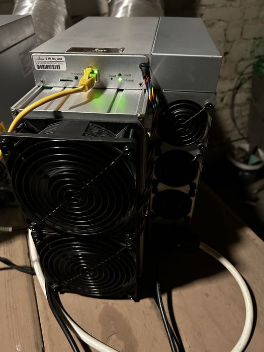 Asic майнер S19jpro