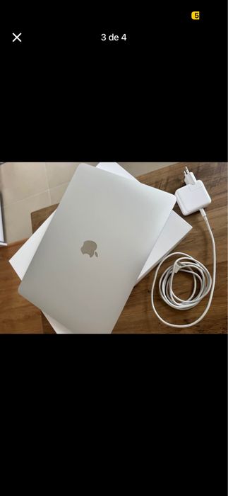 Macbook air 2020,8Gb,256 SSD
