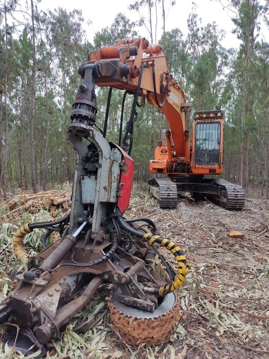 Máquina de corte florestal