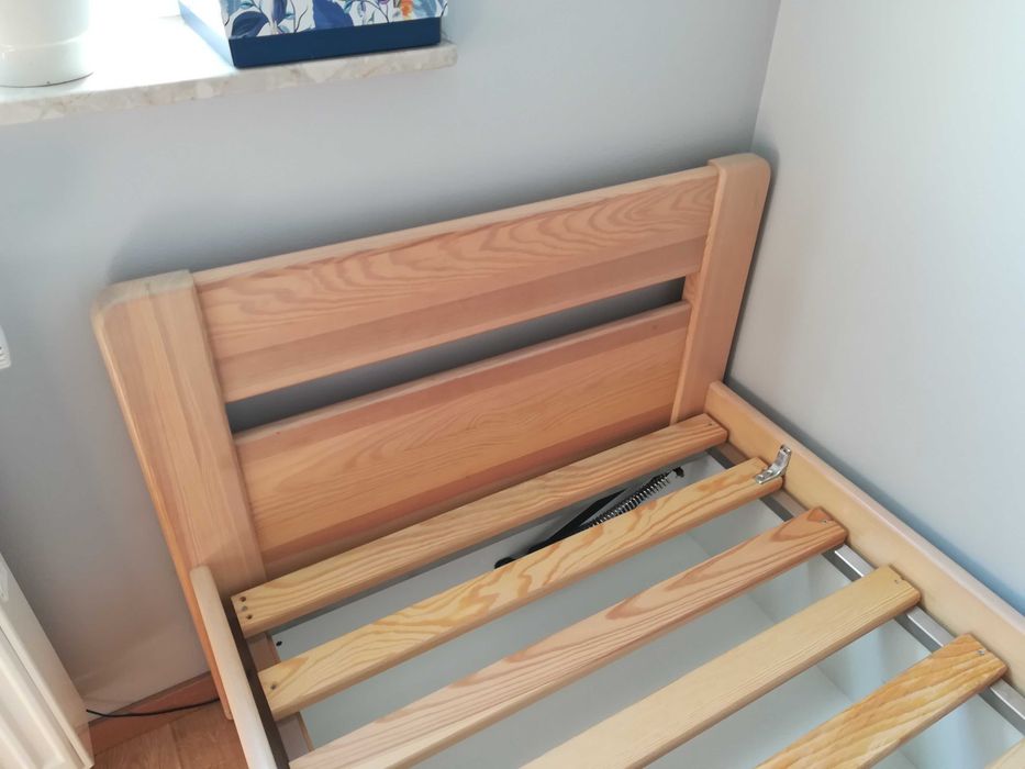 Łóżko z pojemnikiem 80x180 Sprzedam