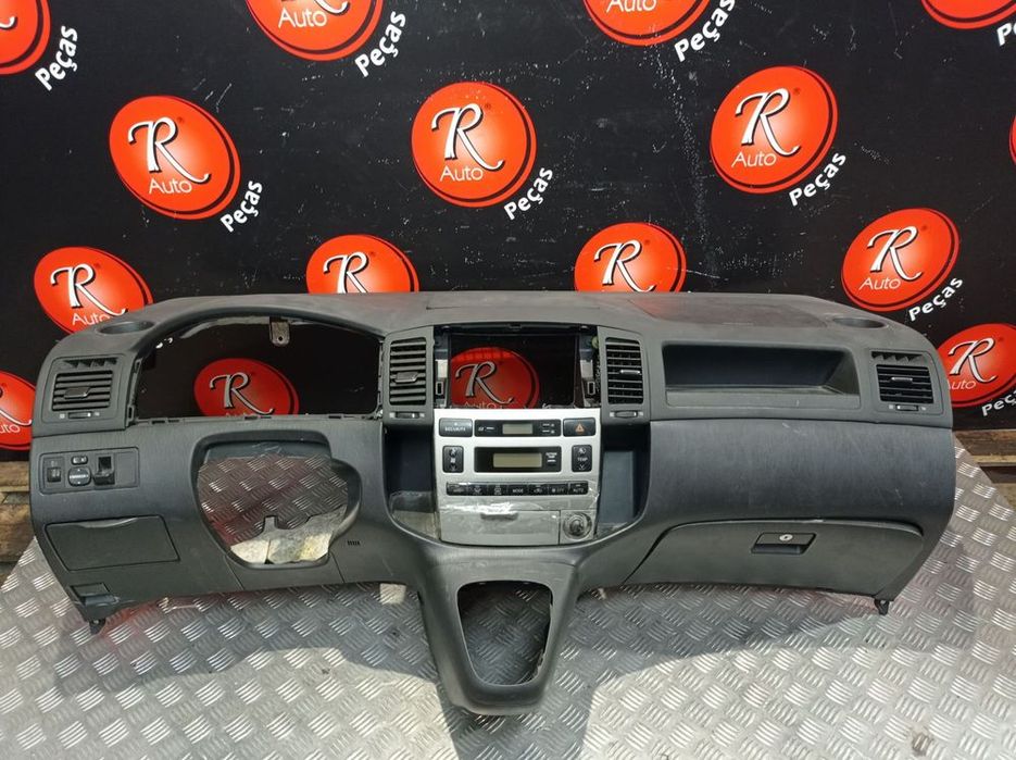 Tablier Toyota Corolla Verso (_E12_)
