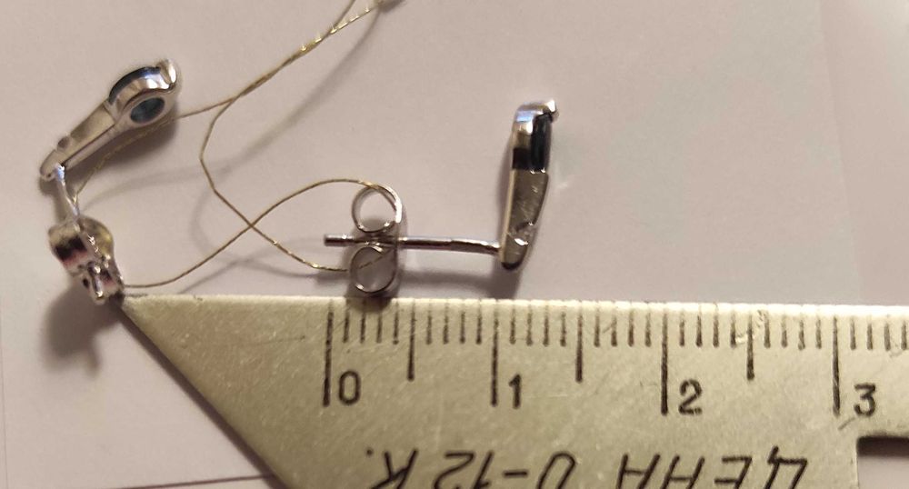 Сережки з білого золота 585°  з діамантами та сапфірами