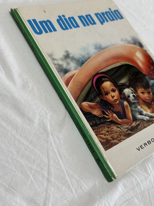Um dia na Praia   (nº 28)  Verbo Infantil Anita