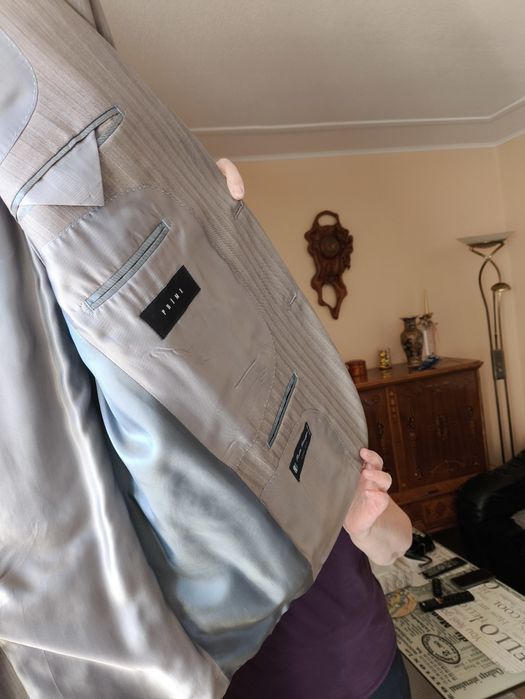 Elegancki garnitur męski - producent Bytom