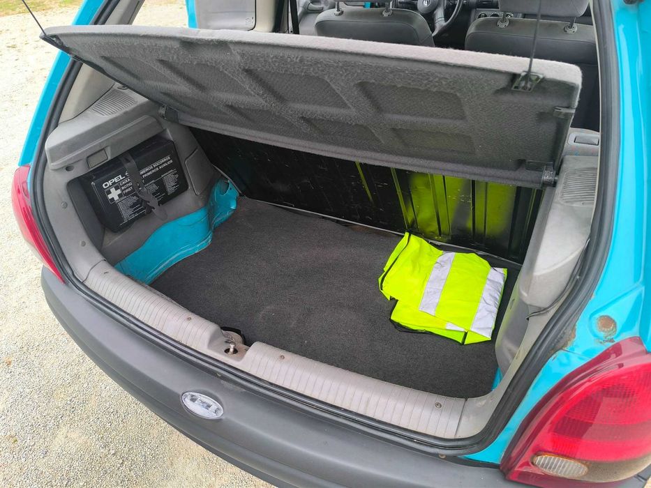 Opel Corsa B versão "City"