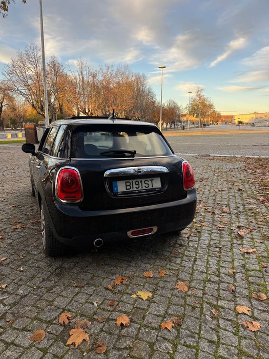 MINI 5 Portas Cooper Aut. Seven Chili foto 5