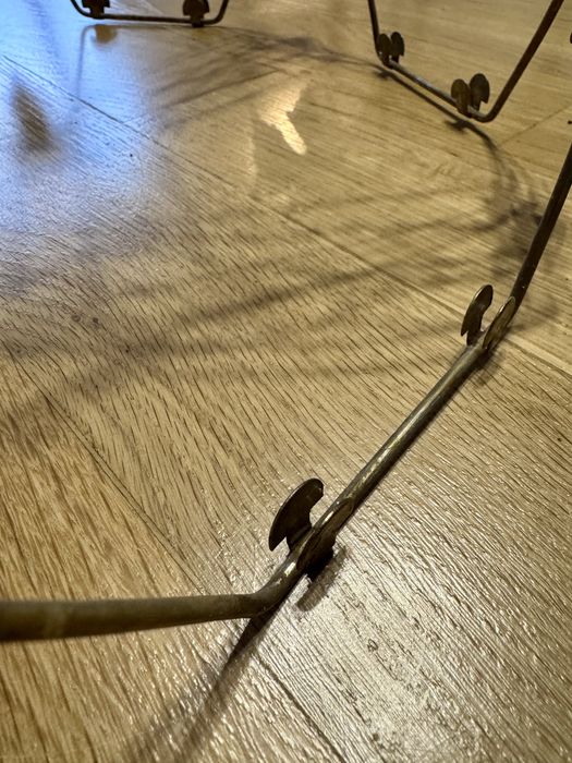 Ozdobny metalowy klosz do lampy z zapięciami